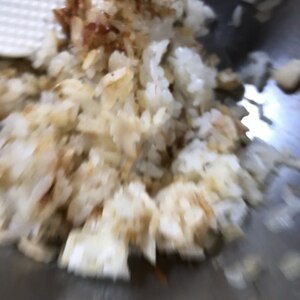 ほぐしホッケとおかか醤油のおにぎり